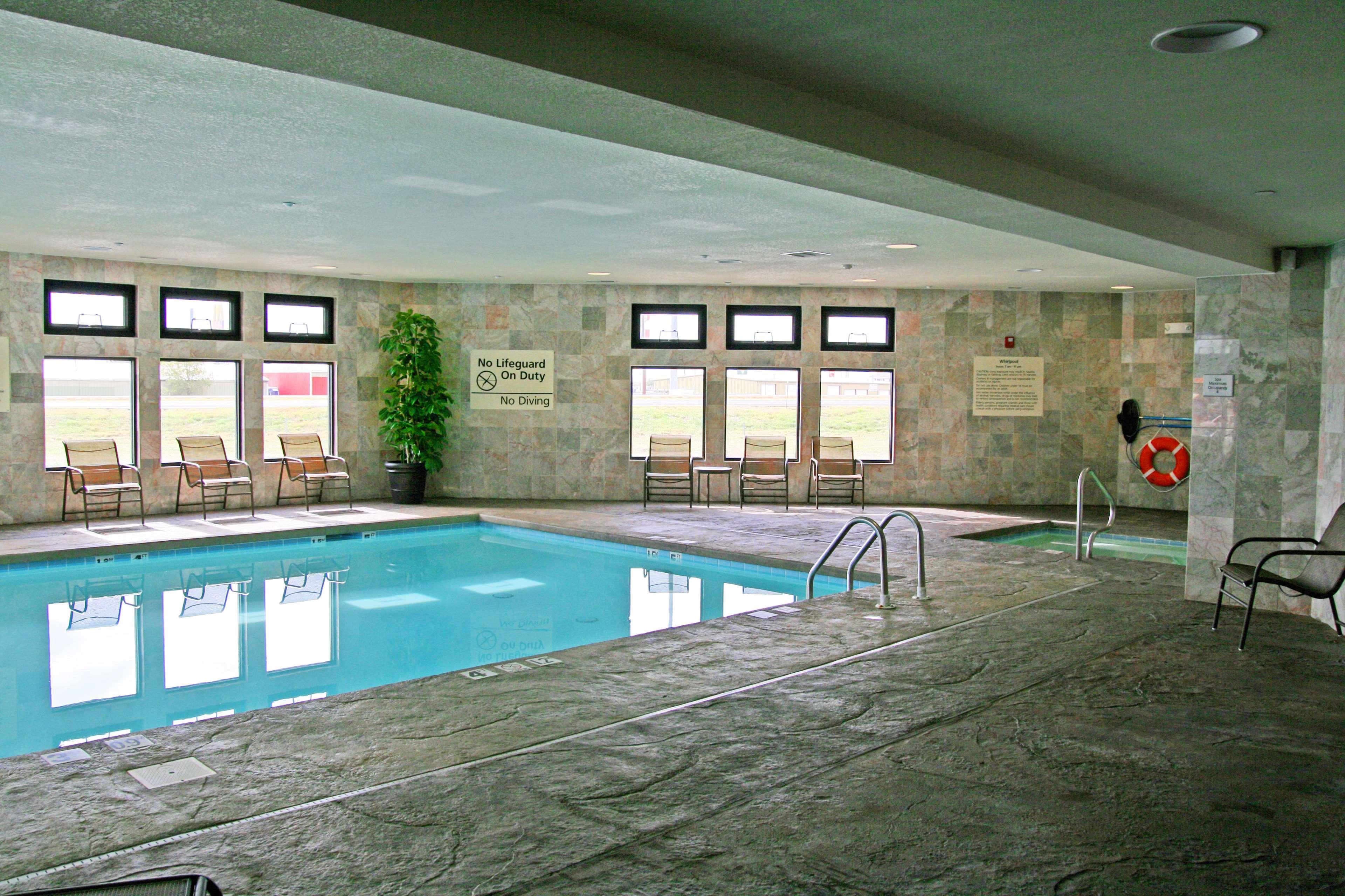 Hampton Inn Hays-North Of I-70 Kültér fotó