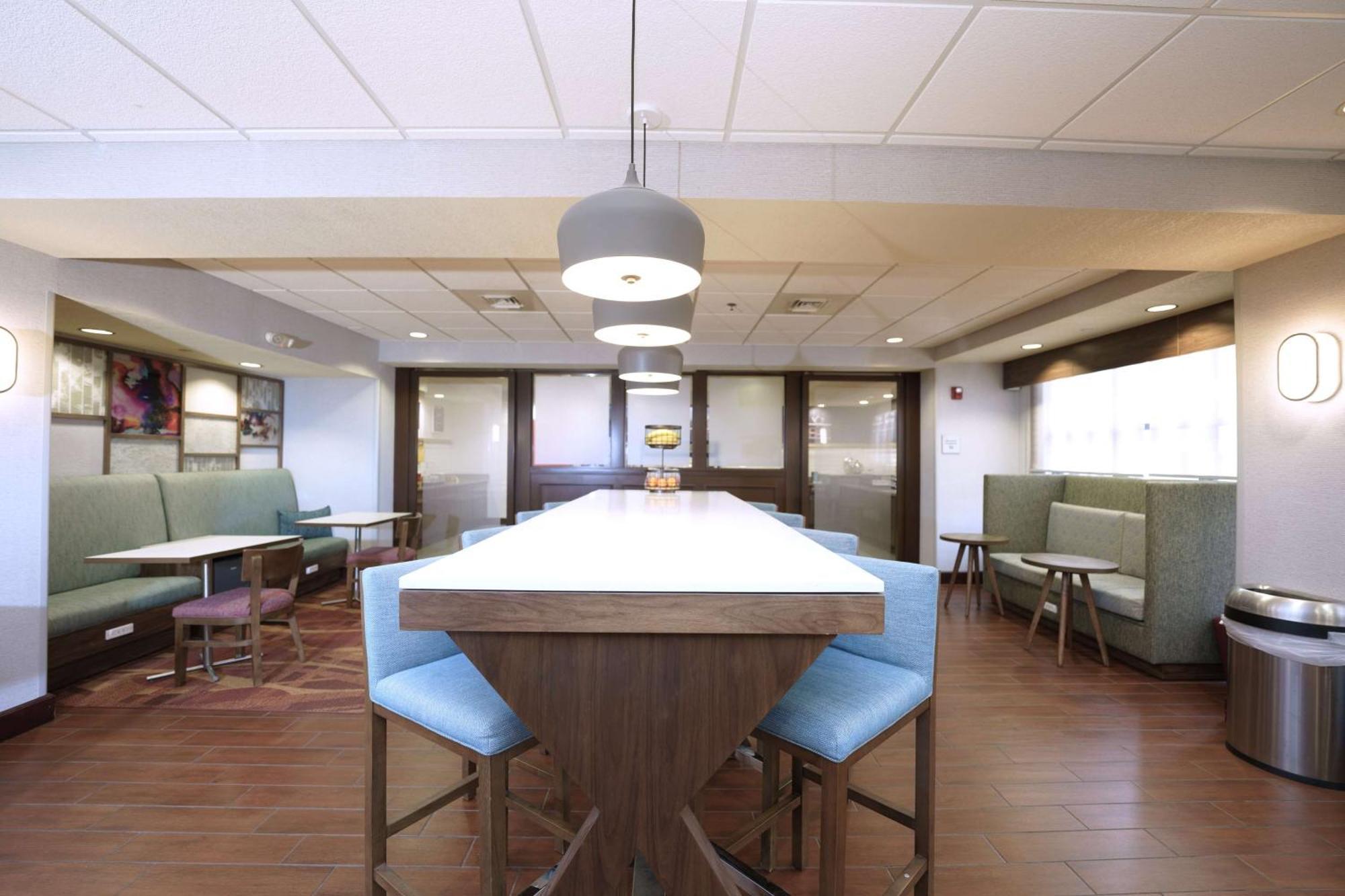 Hampton Inn Hays-North Of I-70 Kültér fotó