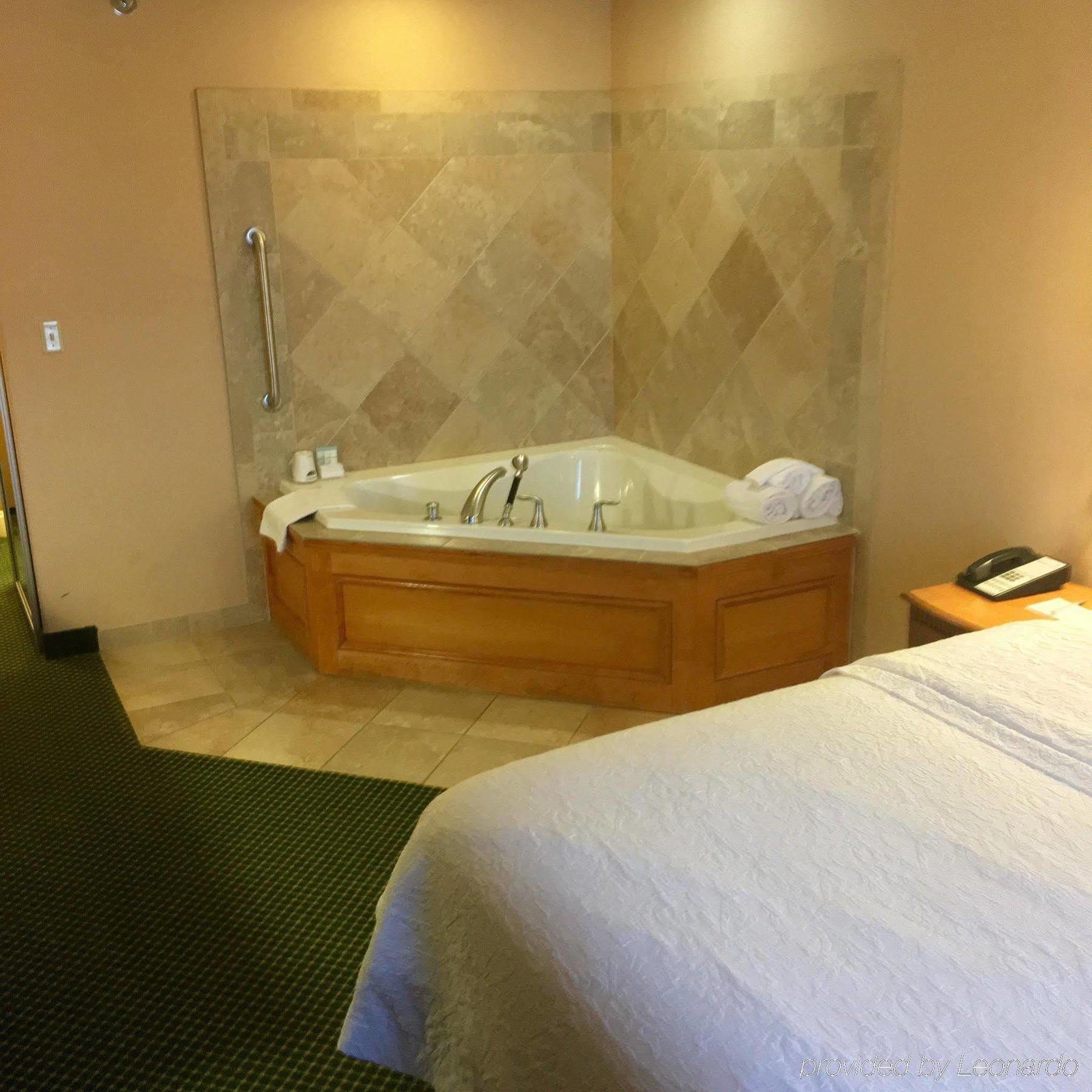 Hampton Inn Hays-North Of I-70 Kültér fotó